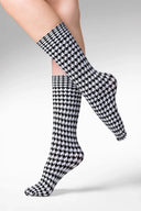 Skarpetki Gabriella Pepi w pepitkę w kolorze nero/bianco #extras_nero/bianco