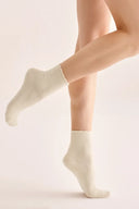Prążkowane skarpetki damskie Gabriella SW098 za kostkę w kolorze cream, rozmiar 35/38 #extras_cream