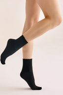 Prążkowane skarpetki damskie Gabriella SW098 za kostkę w kolorze nero, rozmiar 35/38 #extras_nero