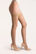 Pończochy samonośne Caroline Gabriella w kolorze natural z koronką, rozmiar 1/2 #extras_natural
