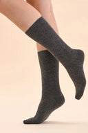 Wełniane skarpetki damskie Gabriella SW045 w drobne prążki w kolorze melange dark, rozmiar 35/38 #extras_melange dark