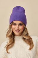 Czapka Alex Gabriella – miękka beanie z wywinięciem w kolorze plum #extras_plum