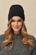 Czapka Alex Gabriella – miękka beanie z wywinięciem w kolorze czarnym #extras_black