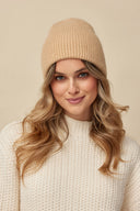 Czapka Borea Gabriella w kolorze camel — dziana czapka w rozmiarze UNI #extras_camel