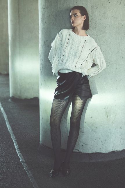 rajstopy w jodełkę