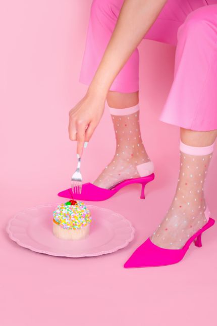 cienkie skarpetki damskie w kropki